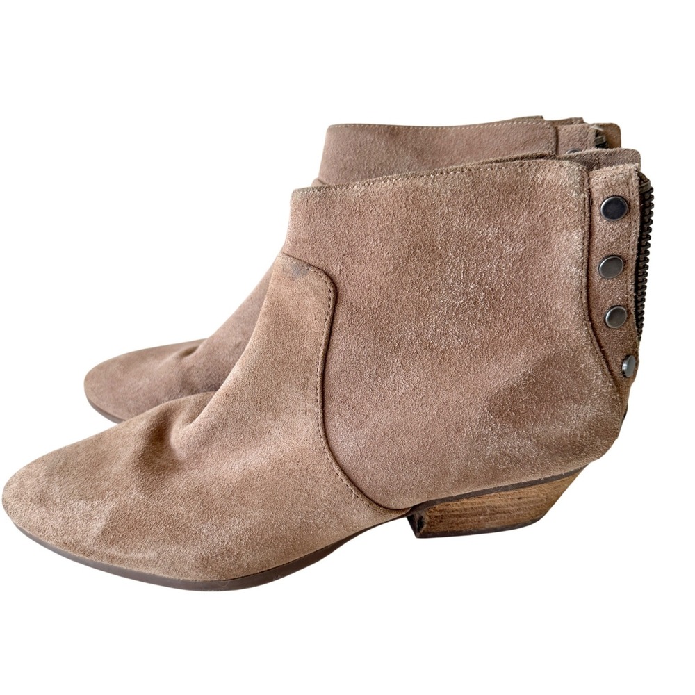 Vince Camuto Womens Taupe Tan Suede Western‎ Ankle Booties Studded Boho Size 8.5